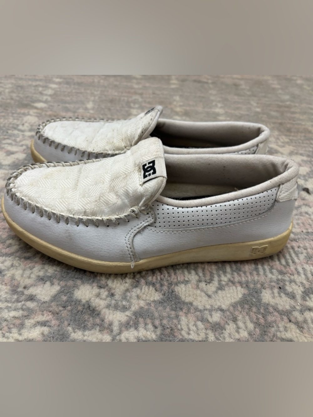 DC Villian slip on shoes - men’s size 7